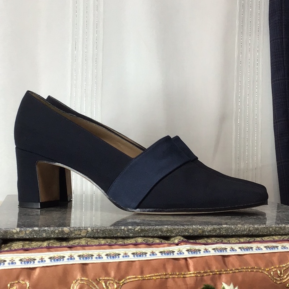 ⚜️VAN ELi ‘East’ Navy Satin Silk Leather Sole Block Kitten Heel Pumps Sz.7.5